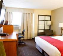 Wyndham Garden Medicine Hat Room