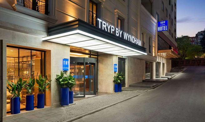 TRYP By Wyndham Istanbul Sisli Hotel Exterior