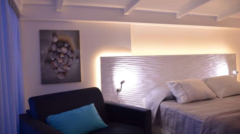 <b>Tryp by Wyndham Corfu Dassia Room</b>. Images powered by <a href="https://iceportal.shijigroup.com/" title="IcePortal" target="_blank">IcePortal</a>.