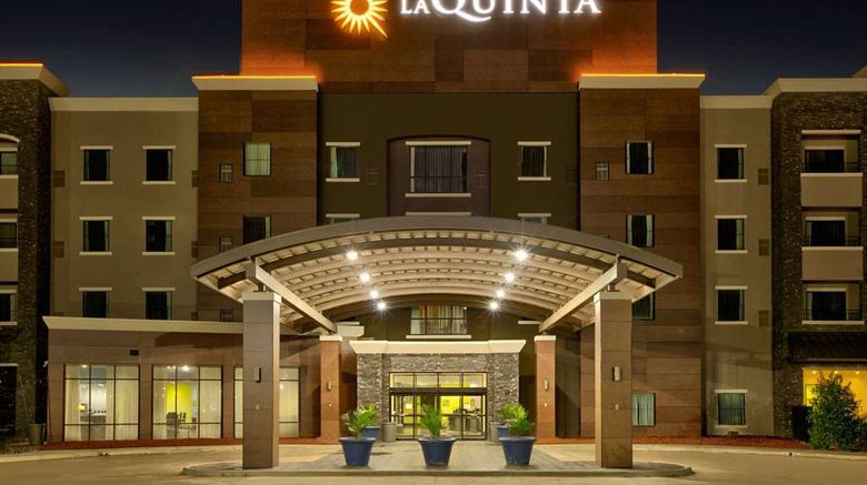 <b>La Quinta Inn & Suites Lubbock Southwest Exterior</b>. Images powered by <a href="https://iceportal.shijigroup.com/" title="IcePortal" target="_blank">IcePortal</a>.