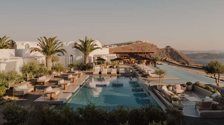 <b>Nobu Hotel Santorini Pool</b>. Images powered by <a href="https://iceportal.shijigroup.com/" title="IcePortal" target="_blank">IcePortal</a>.