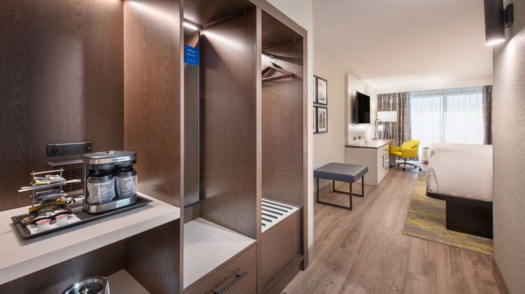DoubleTree Monroe Township Cranbury Room