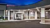 <b>DoubleTree Monroe Township Cranbury Restaurant</b>. Images powered by <a href="https://iceportal.shijigroup.com/" title="IcePortal" target="_blank">IcePortal</a>.