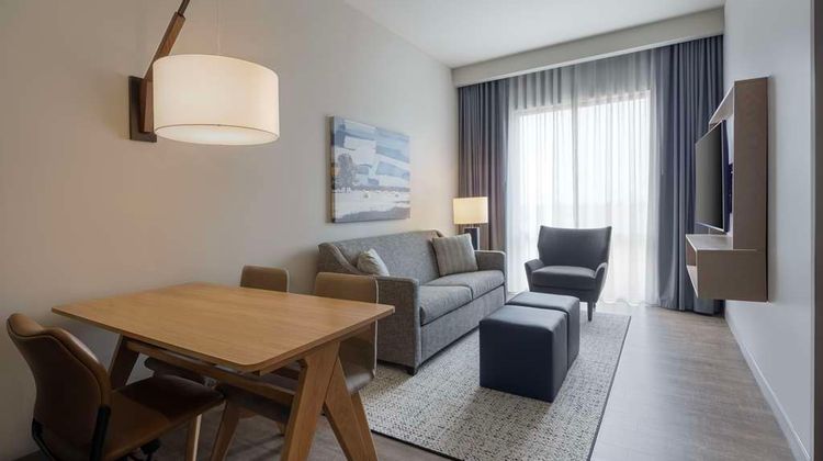 Embassy Suites by Hilton Bowling Green Room