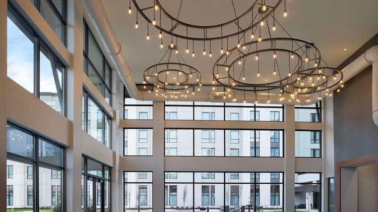 Embassy Suites by Hilton Bowling Green Lobby