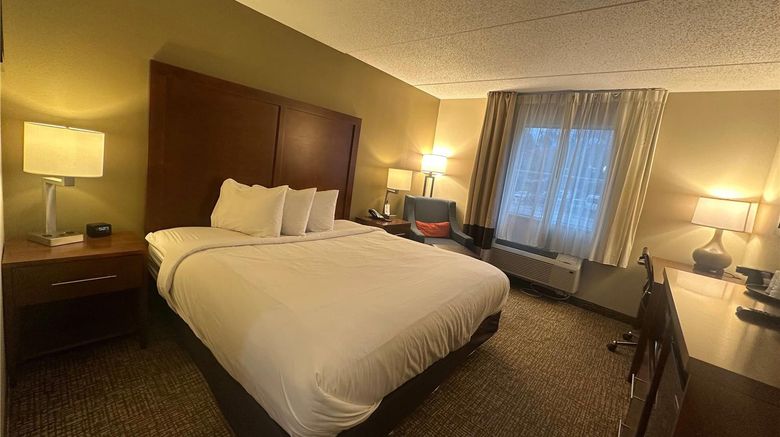 <b>Wingate by Wyndham West Mifflin Room</b>. Images powered by <a href="https://iceportal.shijigroup.com/" title="IcePortal" target="_blank">IcePortal</a>.