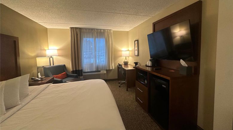 <b>Wingate by Wyndham West Mifflin Room</b>. Images powered by <a href="https://iceportal.shijigroup.com/" title="IcePortal" target="_blank">IcePortal</a>.