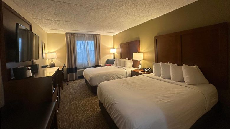 <b>Wingate by Wyndham West Mifflin Room</b>. Images powered by <a href="https://iceportal.shijigroup.com/" title="IcePortal" target="_blank">IcePortal</a>.
