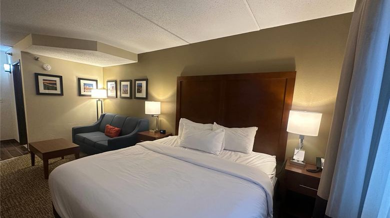 <b>Wingate by Wyndham West Mifflin Room</b>. Images powered by <a href="https://iceportal.shijigroup.com/" title="IcePortal" target="_blank">IcePortal</a>.