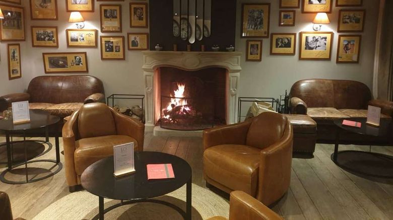 <b>Le Lion d'Or Restaurant</b>. Images powered by <a href="https://iceportal.shijigroup.com/" title="IcePortal" target="_blank">IcePortal</a>.
