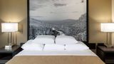 <b>Super 8 by Wyndham Laredo Room</b>. Images powered by <a href="https://iceportal.shijigroup.com/" title="IcePortal" target="_blank">IcePortal</a>.
