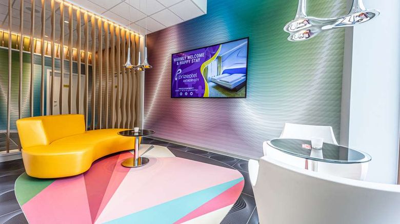 <b>Prize by Radisson, Antwerp City Lobby</b>. Images powered by <a href="https://iceportal.shijigroup.com/" title="IcePortal" target="_blank">IcePortal</a>.