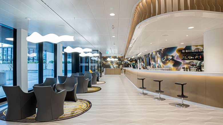 <b>Prize by Radisson, Bern City Lobby</b>. Images powered by <a href="https://iceportal.shijigroup.com/" title="IcePortal" target="_blank">IcePortal</a>.