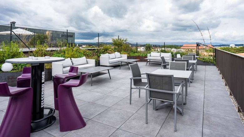 <b>Prize by Radisson, Bern City Restaurant</b>. Images powered by <a href="https://iceportal.shijigroup.com/" title="IcePortal" target="_blank">IcePortal</a>.