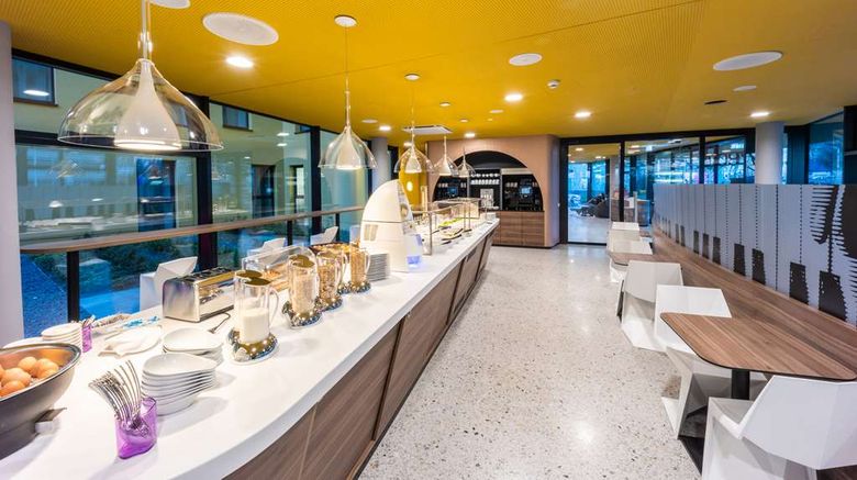 <b>Prize by Radisson, Bonn City Restaurant</b>. Images powered by <a href="https://iceportal.shijigroup.com/" title="IcePortal" target="_blank">IcePortal</a>.