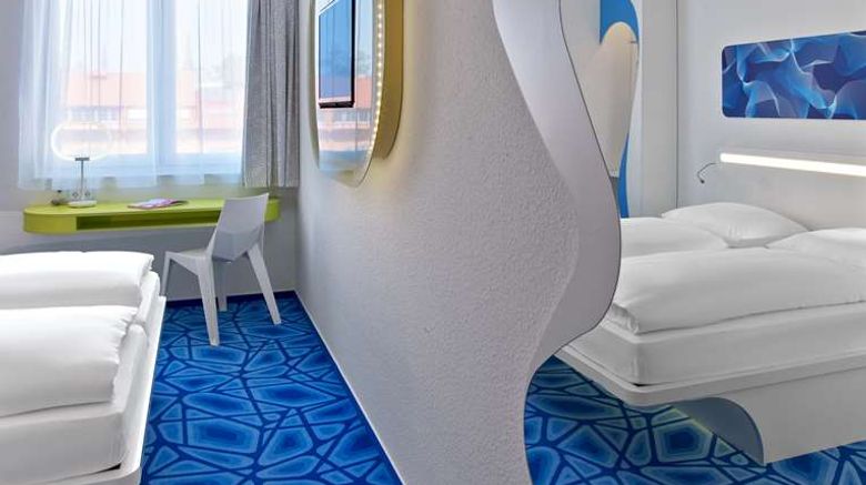 <b>Prize by Radisson, Hamburg City Room</b>. Images powered by <a href="https://iceportal.shijigroup.com/" title="IcePortal" target="_blank">IcePortal</a>.