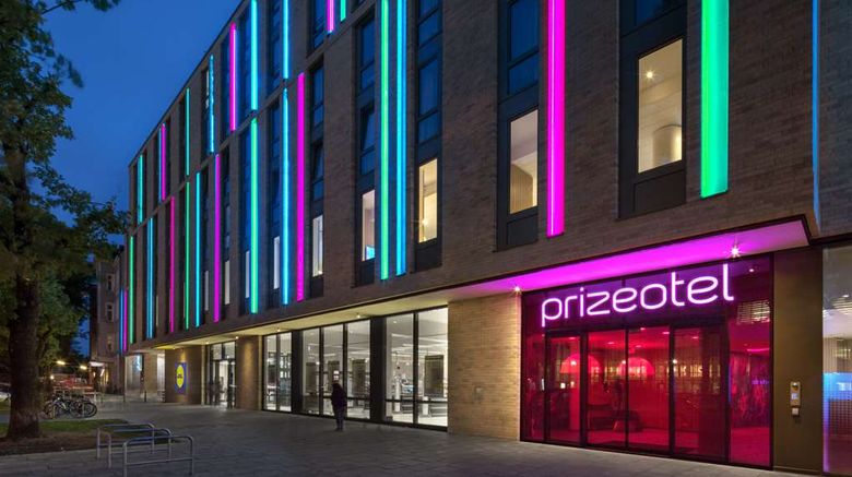 <b>Prize by Radisson, Hamburg St. Pauli Exterior</b>. Images powered by <a href="https://iceportal.shijigroup.com/" title="IcePortal" target="_blank">IcePortal</a>.
