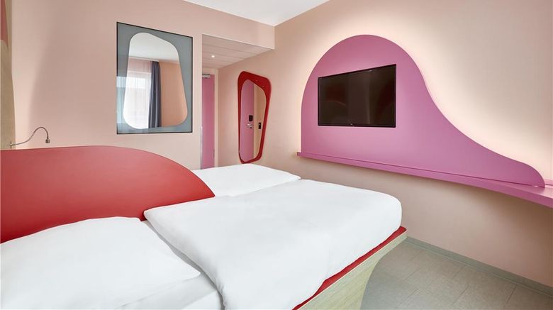 <b>Prize by Radisson, Munich Airport Room</b>. Images powered by <a href="https://iceportal.shijigroup.com/" title="IcePortal" target="_blank">IcePortal</a>.