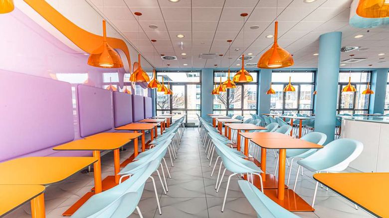 <b>Prize by Radisson, Rostock City Restaurant</b>. Images powered by <a href="https://iceportal.shijigroup.com/" title="IcePortal" target="_blank">IcePortal</a>.