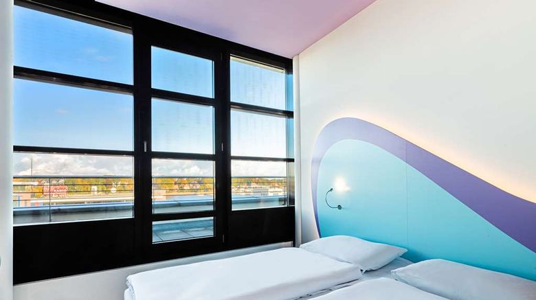 <b>Prize by Radisson, Rostock City Room</b>. Images powered by <a href="https://iceportal.shijigroup.com/" title="IcePortal" target="_blank">IcePortal</a>.
