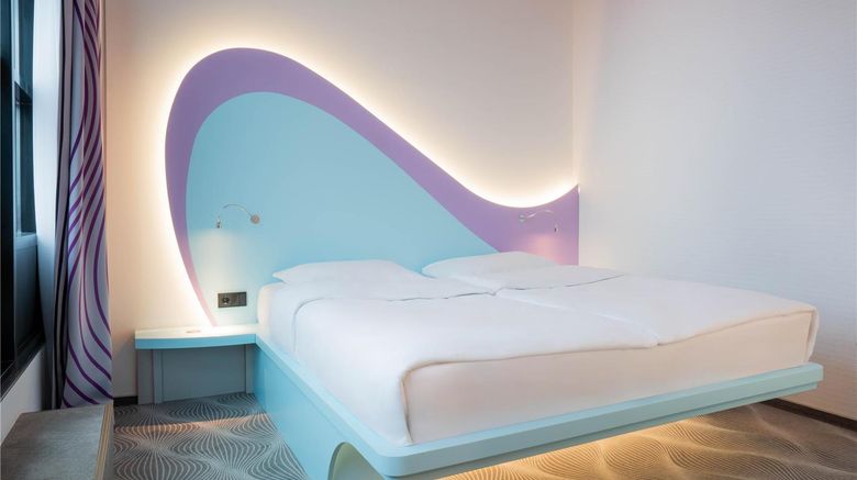 <b>Prize by Radisson, Rostock City Room</b>. Images powered by <a href="https://iceportal.shijigroup.com/" title="IcePortal" target="_blank">IcePortal</a>.