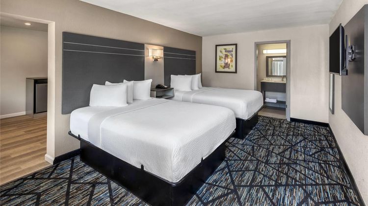 Baymont by Wyndham Dothan Room