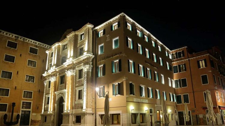 Hotel Bucintoro Exterior
