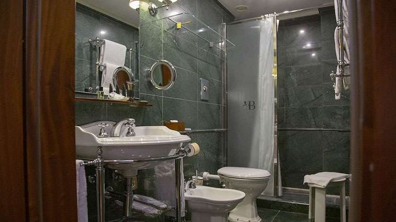 <b>Hotel Bucintoro Room</b>. Images powered by <a href="https://iceportal.shijigroup.com/" title="IcePortal" target="_blank">IcePortal</a>.