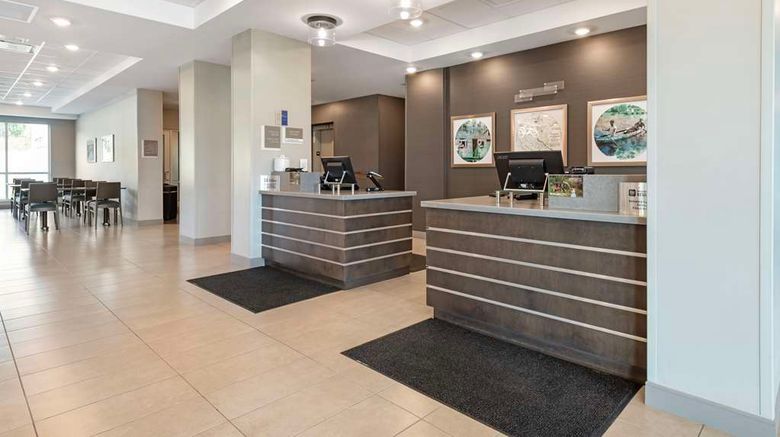 <b>Best Western Plus Grand Rapids Lobby</b>. Images powered by <a href="https://iceportal.shijigroup.com/" title="IcePortal" target="_blank">IcePortal</a>.