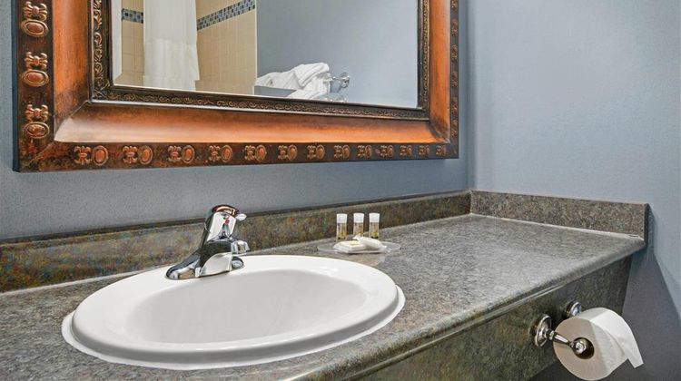Quality Inn and Suites Whitehorse Room