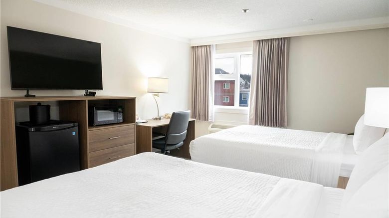 <b>Quality Inn and Suites Whitehorse Room</b>. Images powered by <a href="https://iceportal.shijigroup.com/" title="IcePortal" target="_blank">IcePortal</a>.