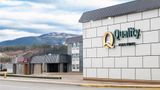 Quality Inn and Suites Whitehorse Exterior