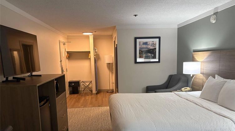 Quality Inn and Suites Whitehorse Suite