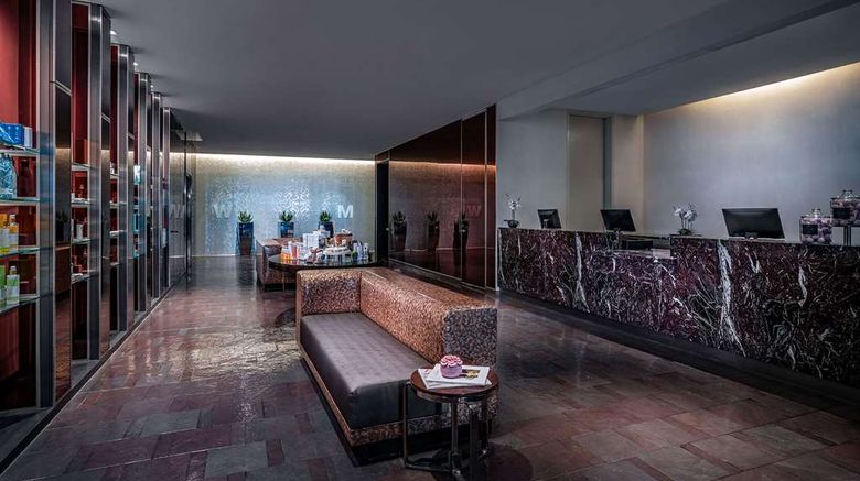 <b>Palms Place Tower - Palms Casino Resort Lobby</b>. Images powered by <a href="https://iceportal.shijigroup.com/" title="IcePortal" target="_blank">IcePortal</a>.