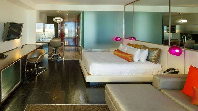 <b>Palms Place Tower - Palms Casino Resort Suite</b>. Images powered by <a href="https://iceportal.shijigroup.com/" title="IcePortal" target="_blank">IcePortal</a>.