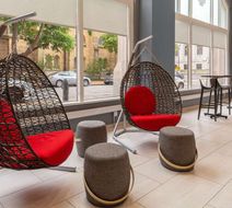 Home2 Suites by Hilton Downtown Lobby