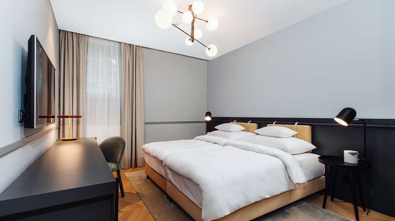 <b>Alice Hotel Room</b>. Images powered by <a href="https://iceportal.shijigroup.com/" title="IcePortal" target="_blank">IcePortal</a>.