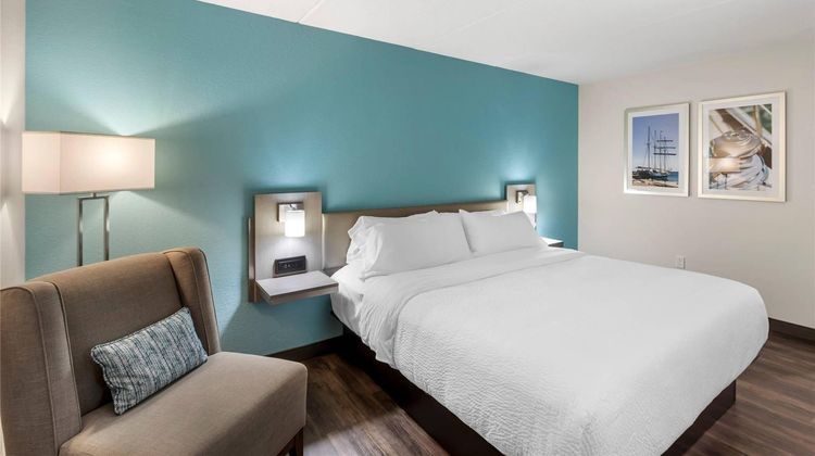 The Harborview, Ascend Hotel Collection Room