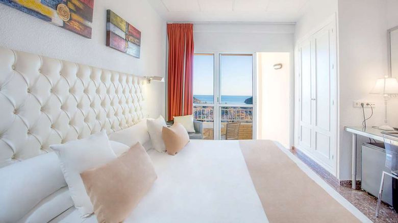 <b>Ramada Resort by Wyndham Room</b>. Images powered by <a href="https://iceportal.shijigroup.com/" title="IcePortal" target="_blank">IcePortal</a>.