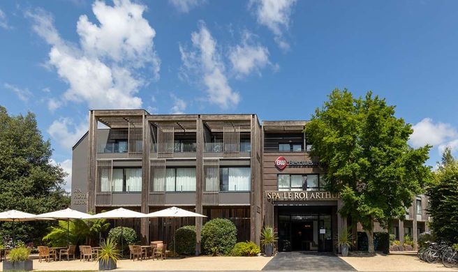 Best Western Plus Le Roi Arthur Hotel Exterior