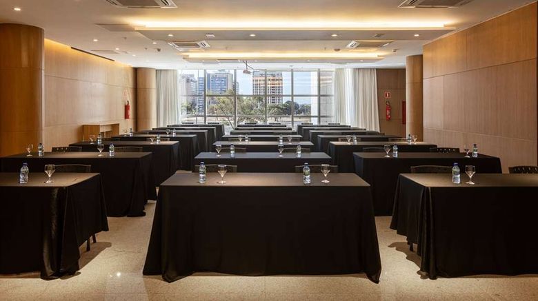 <b>Ramada by Wyndham Brasilia Alvorada Meeting</b>. Images powered by <a href="https://iceportal.shijigroup.com/" title="IcePortal" target="_blank">IcePortal</a>.