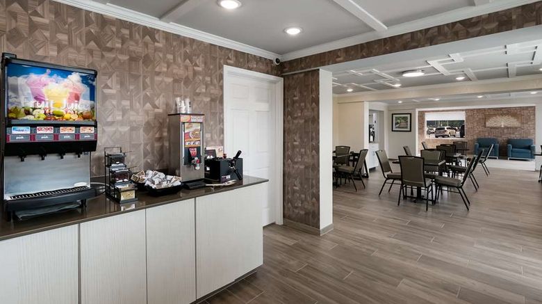 <b>SureStay Plus Best Western Pigeon Forge Restaurant</b>. Images powered by <a href="https://iceportal.shijigroup.com/" title="IcePortal" target="_blank">IcePortal</a>.