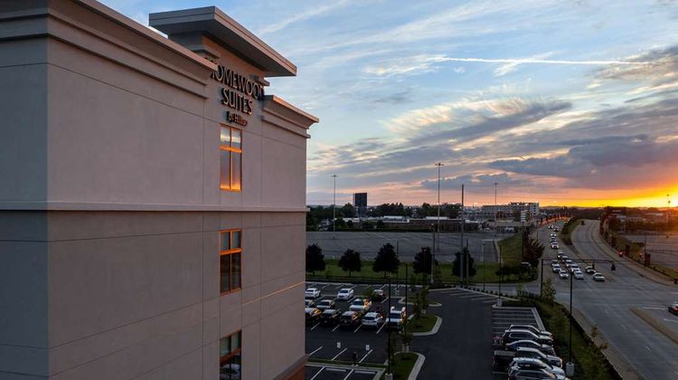 Homewood Stes by Hilton Louisville Airpt Exterior