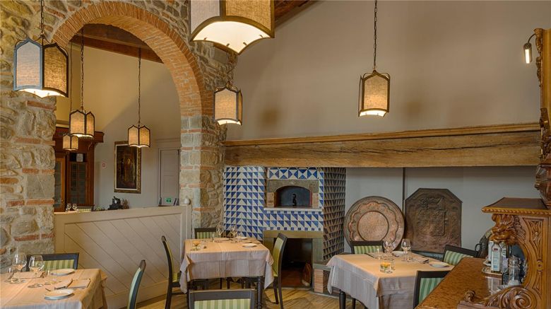<b>Hotel Mulino di Firenze, WorldHotels Restaurant</b>. Images powered by <a href="https://iceportal.shijigroup.com/" title="IcePortal" target="_blank">IcePortal</a>.