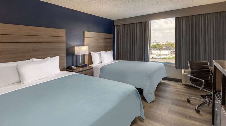 <b>Baymont by Wyndham Laredo Room</b>. Images powered by <a href="https://iceportal.shijigroup.com/" title="IcePortal" target="_blank">IcePortal</a>.