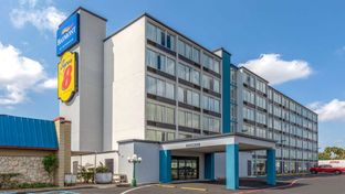 Baymont by Wyndham Laredo