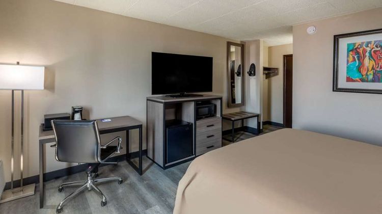 Baymont by Wyndham Laredo Room