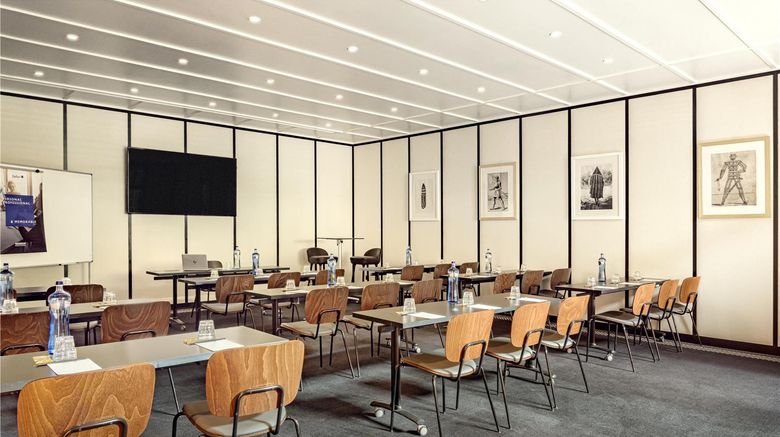 <b>Radisson Blu 1882 Hotel, Barcelona Meeting</b>. Images powered by <a href="https://iceportal.shijigroup.com/" title="IcePortal" target="_blank">IcePortal</a>.