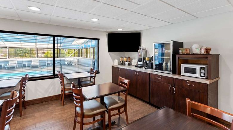 <b>SureStay by Best Western Grayson Restaurant</b>. Images powered by <a href="https://iceportal.shijigroup.com/" title="IcePortal" target="_blank">IcePortal</a>.