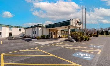Quality Inn & Suites New Hartford-Utica